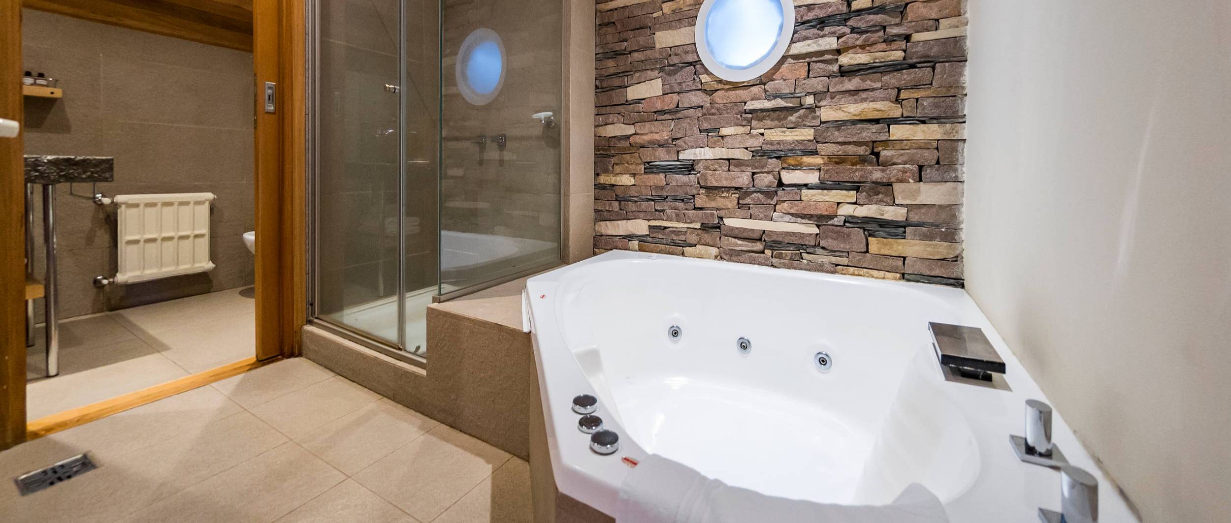 Amonite Apart & Spa.